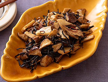 きのことひじきのペペロンチーノ