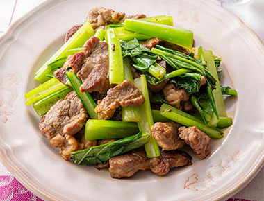 ラム肉と小松菜のカレー炒め